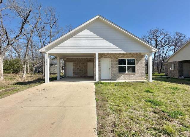 Property at 1004 Woodland Dr, West Tawakoni, TX 75474, 3 beds, 2 baths