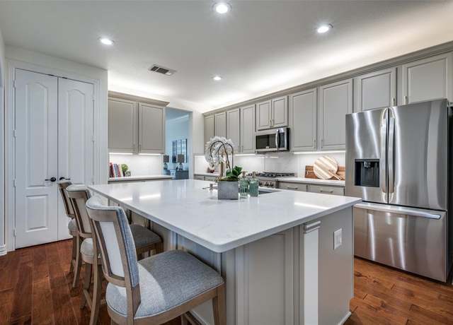 Property at 12067 Sunny St, Frisco, TX 75033, 4 beds, 3.5 baths