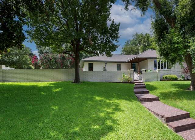 Property at 133 Lakeridge Dr, Dallas, TX 75218, 3 beds, 3.5 baths