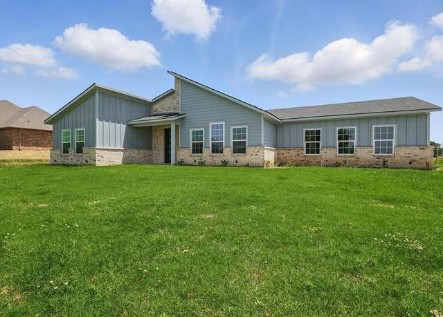 Property at 732 County Road 3424, Bridgeport, TX 76426, 4 beds, 2.5 baths