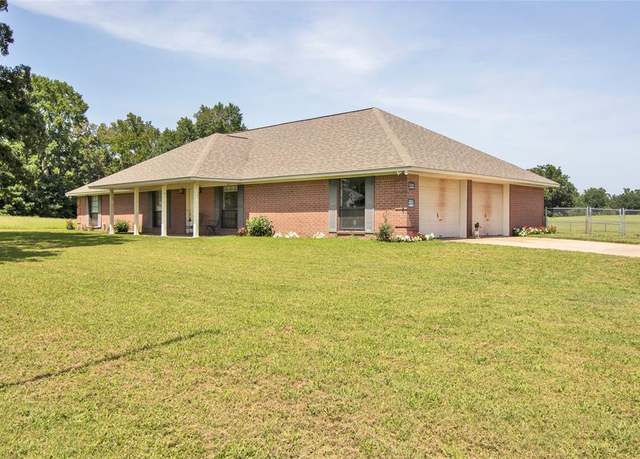 Property at 4969 Old Highway 135th, Gladewater, TX 75647, 3 beds, 2.5 baths