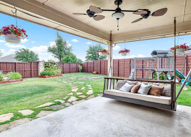 Property at 3079 Lakefield Dr, Little Elm, TX 75068, 4 beds, 2 baths