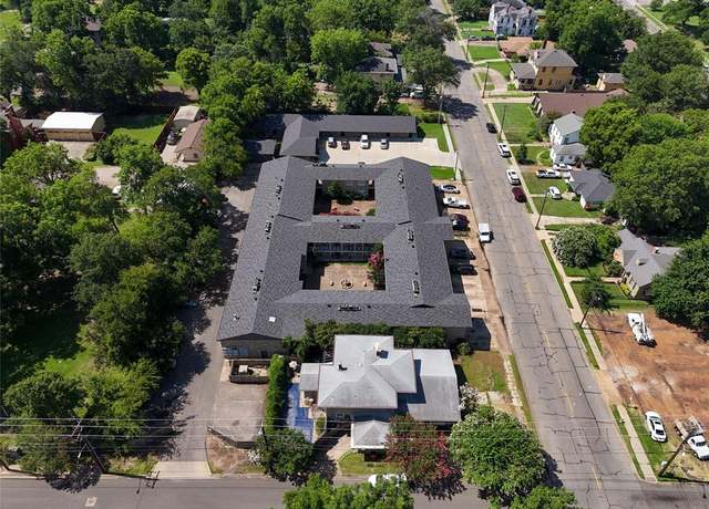 Property at 805 & 825 S Main St, Paris, TX 75460