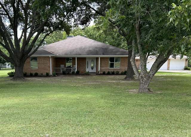 Property at 224 Lake By Dr, Seven Points, TX 75143, 3 beds, 2 baths