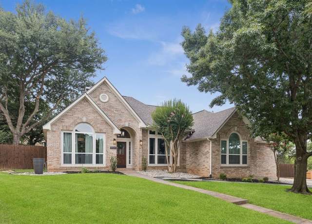 Property at 8559 Twisted Oaks Ct, North Richland Hills, TX 76182, 3 beds, 2 baths