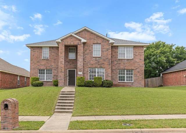 Property at 2129 Acorn Grv, Mesquite, TX 75181, 5 beds, 2.5 baths
