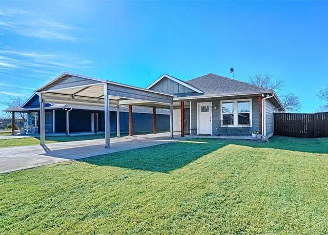 Property at 305 W Austin St, Leonard, TX 75452, 3 beds, 2 baths