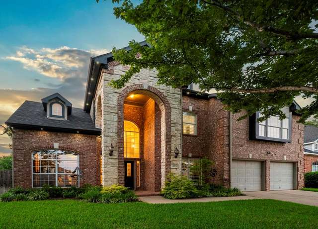 Property at 829 Forest Hollow Dr, Hurst, TX 76053, 4 beds, 4 baths