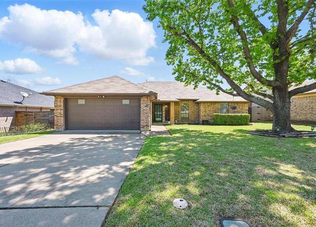 Property at 1825 Canterbury Cir, Fort Worth, TX 76112, 3 beds, 2 baths