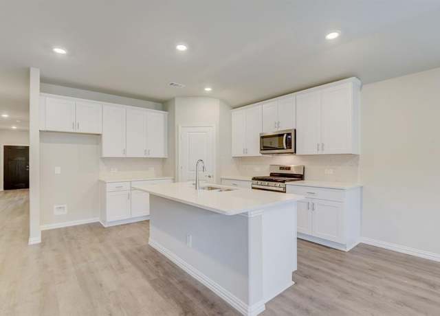 Property at 506 Stagg St, Mckinney, TX 75069, 4 beds, 3 baths