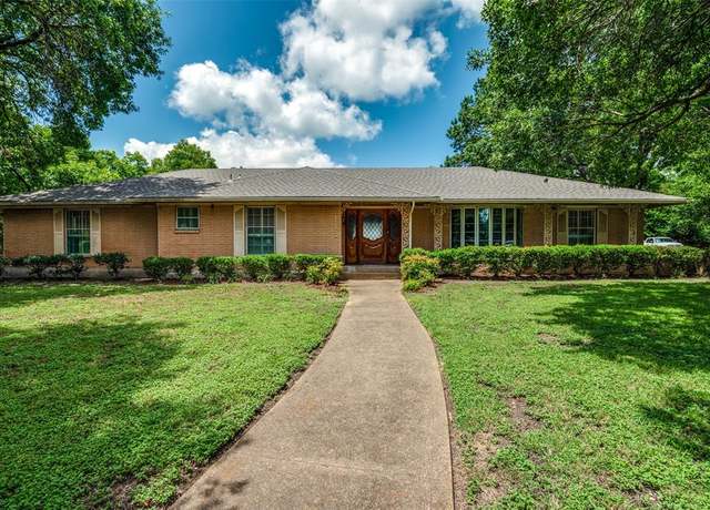 Property at 113 Overhill Dr, Waxahachie, TX 75165, 4 beds, 3 baths