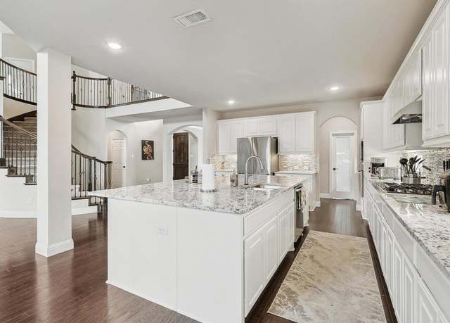 Property at 6524 Dove Chase Ln, Fort Worth, TX 76123, 5 beds, 3.5 baths