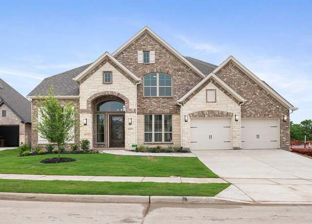 Property at 1217 Whitecliff Dr, Forney, TX 75126, 5 beds, 4.5 baths