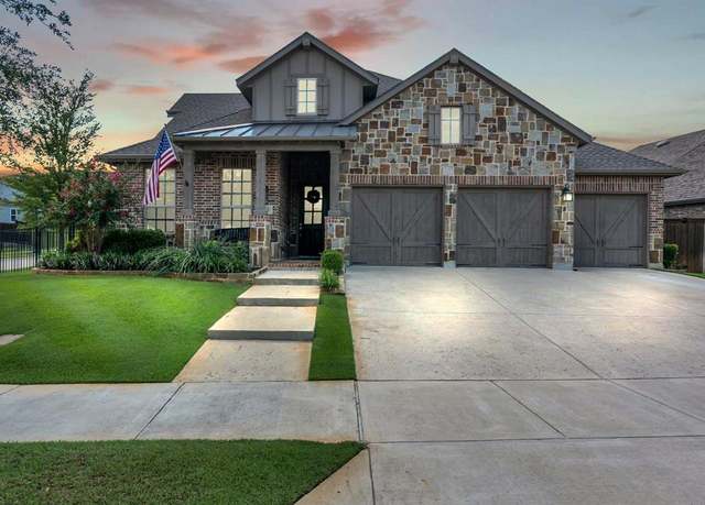 Property at 1920 Crescent St, Fort Worth, TX 76008, 4 beds, 3 baths