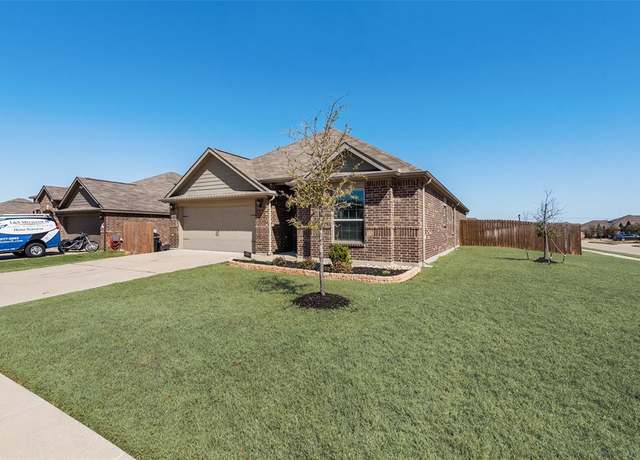 Property at 1837 Rialto Ln, Crowley, TX 76036, 3 beds, 2 baths
