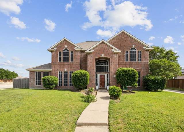 Property at 1000 Summit Park, Lewisville, TX 75077, 4 beds, 3.5 baths