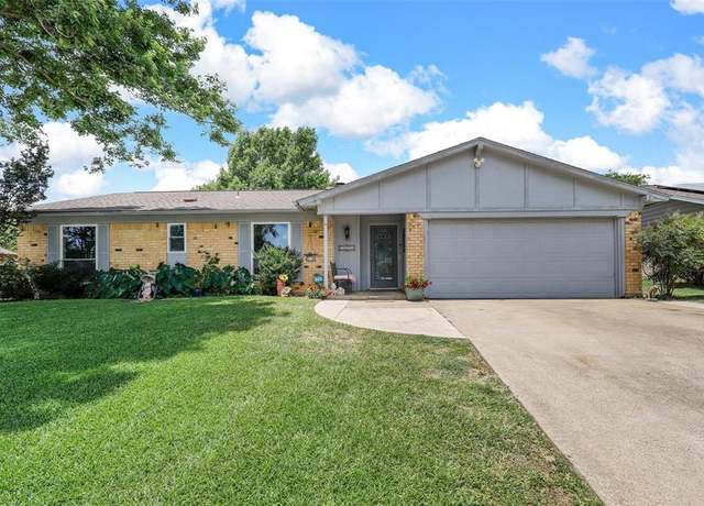 Property at 7601 Ridgeway Ave, North Richland Hills, TX 76182, 3 beds, 2 baths