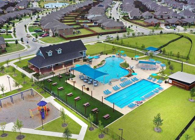 Property at 2013 Bayfront Dr, Royse City, TX 75189, 4 beds, 3 baths