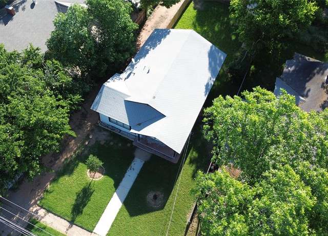 Property at 608 S Seaman St, Eastland, TX 76448, 2 beds, 1 bath