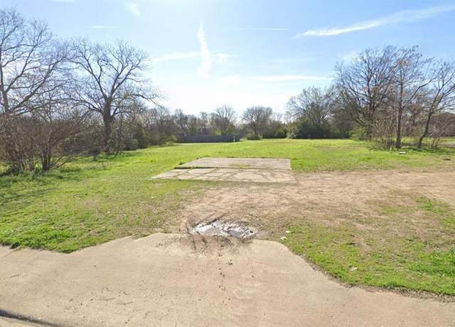 Property at 2512 E Ann Arbor Ave, Dallas, TX 75216