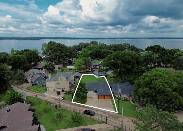 Property at 132 Tanda Trl, Trinidad, TX 75163, 3 beds, 2 baths