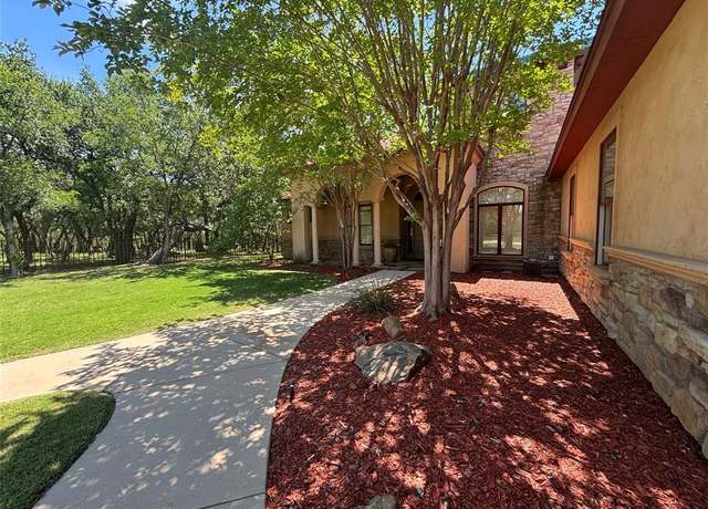 Property at 600 Oak Point Dr, May, TX 76857, 3 beds, 2.5 baths