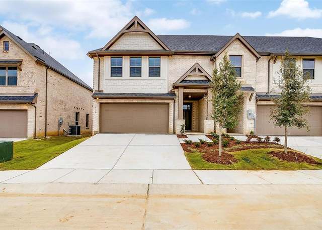 Property at 6907 Yellow Hammer Way, Arlington, TX 76001, 3 beds, 2.5 baths
