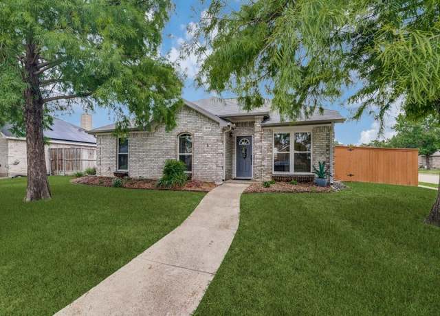 Property at 7202 Bryn Mawr Dr, Rowlett, TX 75089, 3 beds, 2 baths