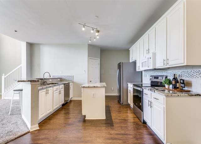 Property at 1745 Massey Dr, Lewisville, TX 75067, 3 beds, 2.5 baths