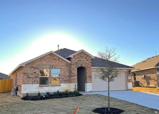Property at 13457 Gitty UP Cir, Cresson, TX 76035, 4 beds, 2 baths