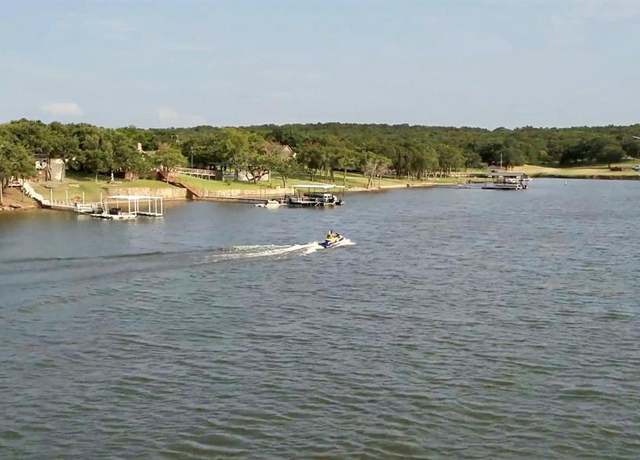 Property at 161 Nocona Dr, Nocona, TX 76255