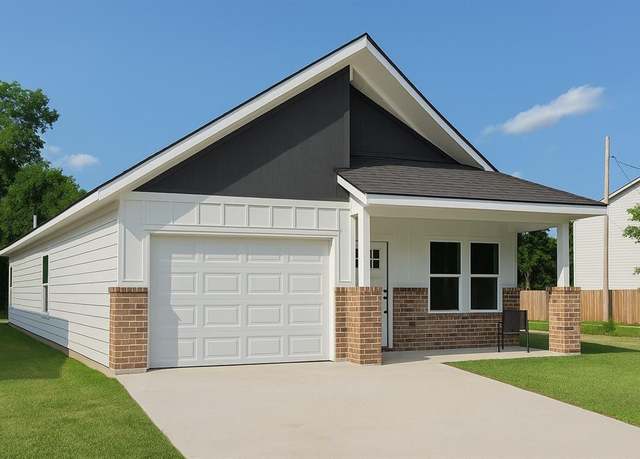 Property at 2306 Polk NONE, Greenville, TX 75401, 3 beds, 2 baths