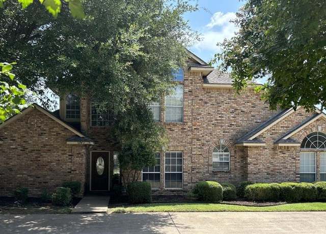 Property at 5945 River Bnd, Benbrook, TX 76132, 3 beds, 2.5 baths