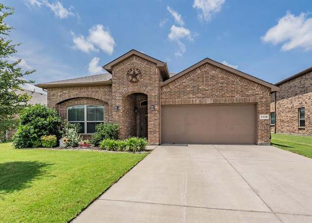Property at 1719 Cross Creek Ln, Cleburne, TX 76033, 3 beds, 2 baths