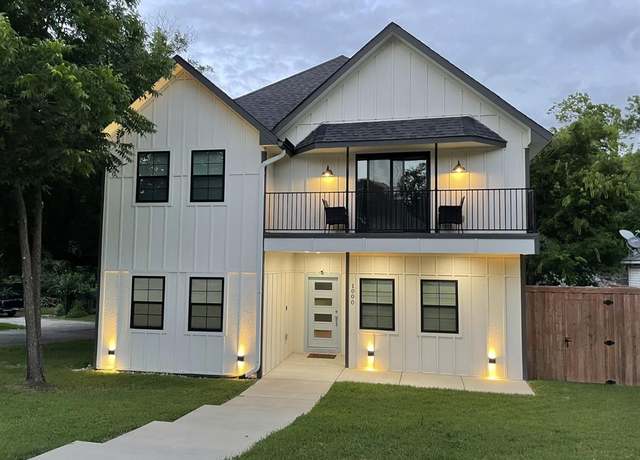 Property at 1000 Cameron Ave, Dallas, TX 75223, 4 beds, 3.5 baths