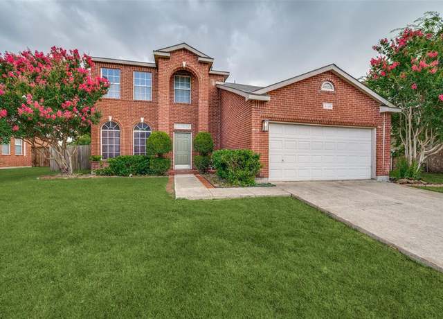 Property at 2225 Sumac Dr, Little Elm, TX 75068, 4 beds, 2.5 baths