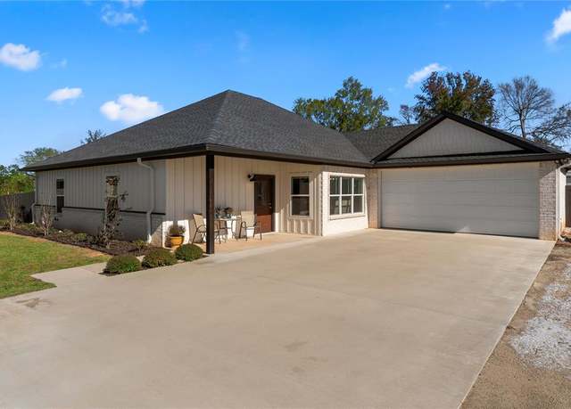 Property at 71 Private Road 4742, Mount Pleasant, TX 75455, 3 beds, 2 baths