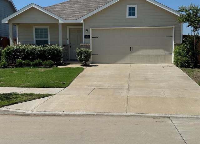 Property at 2925 Acacia Dr, Forney, TX 75126, 4 beds, 2 baths