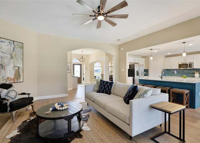 Property at 246 Shoreview Dr, Lavon, TX 75166, 5 beds, 3 baths