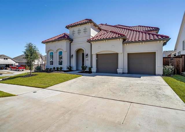 Property at 2201 Domingo Dr, Fort Worth, TX 76008, 4 beds, 4.5 baths