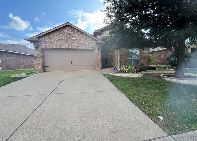 Property at 10901 Irish Glen Trl, Fort Worth, TX 76052, 3 beds, 2 baths