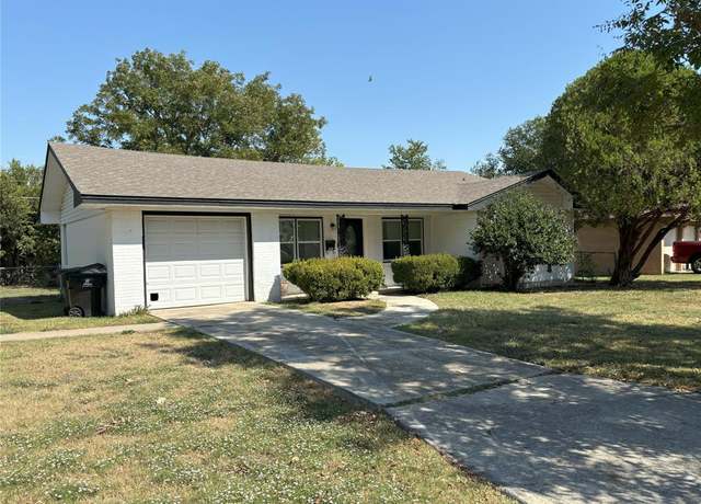 Property at 1914 E Avenue G, Temple, TX 76501, 3 beds, 2 baths