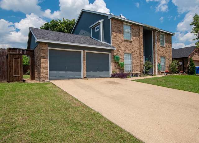 Property at 8617 Fairfax Ave, Rowlett, TX 75089, 4 beds, 2.5 baths