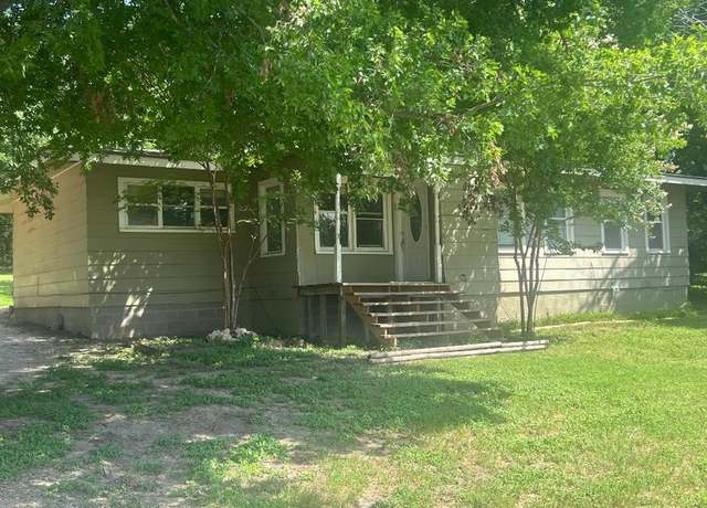 Property at 143 Brookshire Ave, Azle, TX 76020, 3 beds, 2 baths