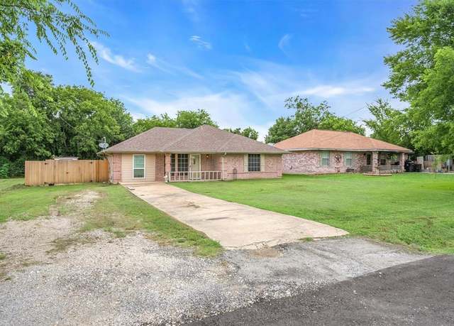 Property at 601 E North St, Wills Point, TX 75169, 3 beds, 1 bath