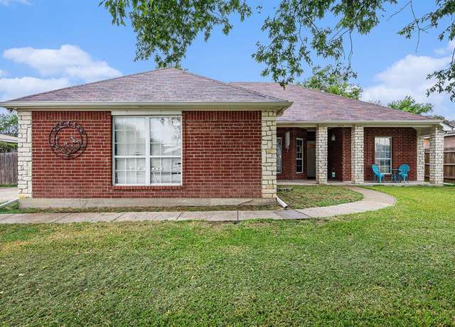 Property at 3824 Linkcrest Dr W, Aledo, TX 76008, 3 beds, 2 baths