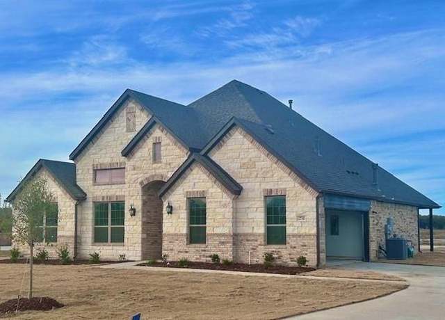Property at 2750 Canvas Back Dr, Greenville, TX 75402, 4 beds, 2.5 baths