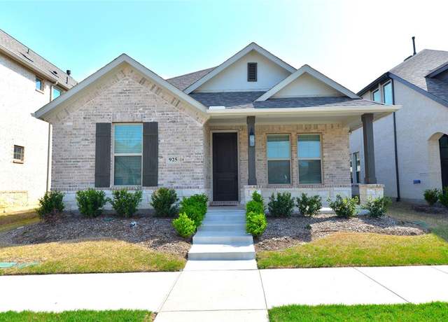 Property at 925 Plaza Ln, Argyle, TX 76226, 4 beds, 2 baths