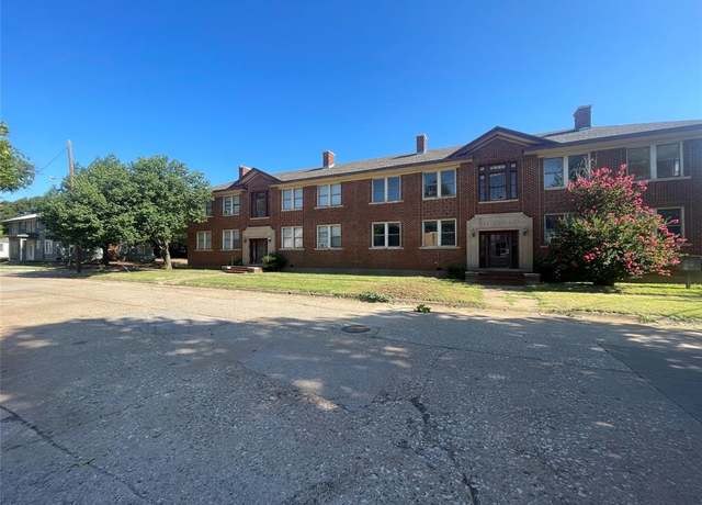 Property at 1706 8th St, Wichita Falls, TX 76301, 17 beds, 9 baths