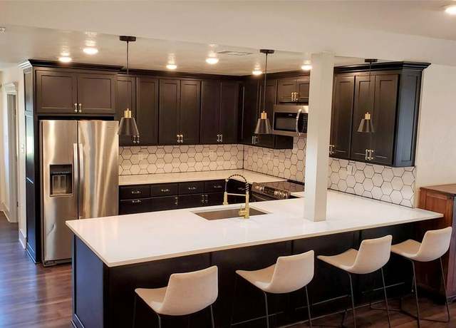Property at 703 San Jacinto St, Mineral Wells, TX 76067, 5 beds, 4 baths